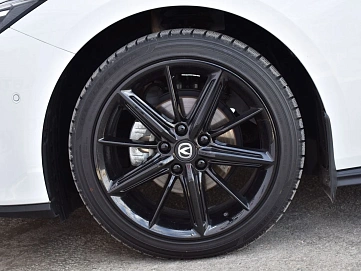 Changan UNI-V, 2024г., передний привод, робот