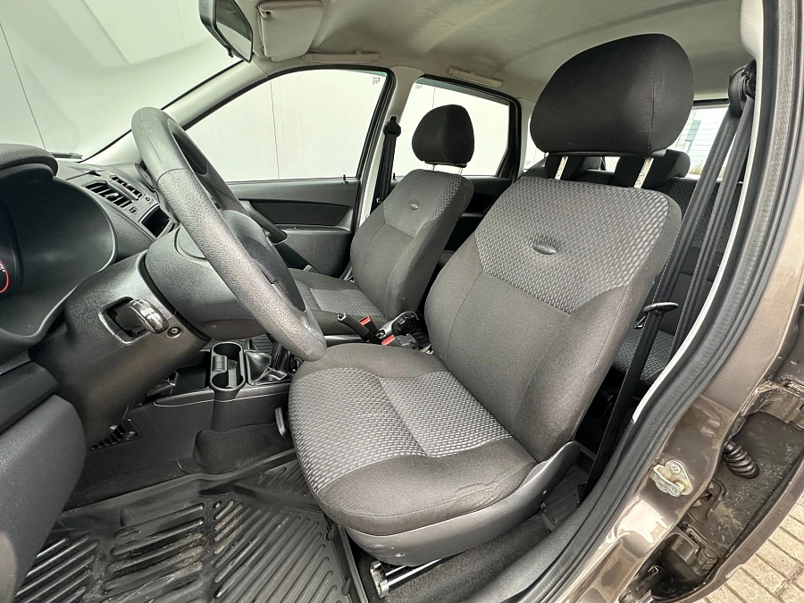 Lada (ВАЗ) Kalina, 2014г., передний привод, механика