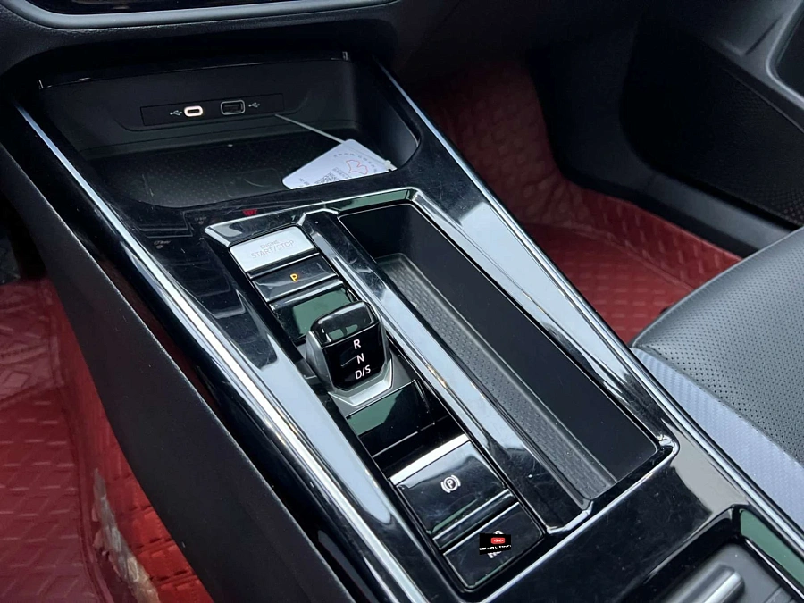 Volkswagen Lamando, 2022г., передний привод, робот