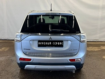 Mitsubishi Outlander, 2014г, полный привод, вариатор