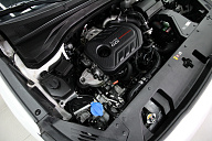 Hyundai Santa Fe, 2019г., передний привод, автомат