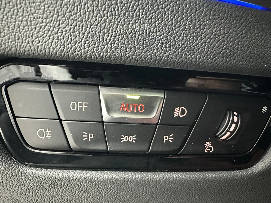 BMW 3 серии, 2022г., задний привод, автомат