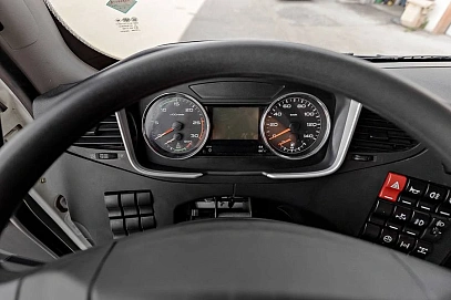 FAW J6 CA3250, 2023г, Задний привод, Механическая