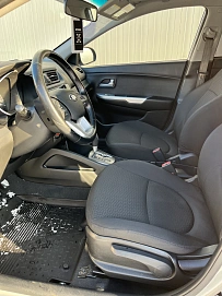 Kia Rio, 2015г, передний привод, автомат