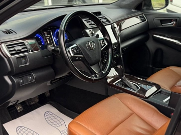 Toyota Camry, 2017г, передний привод, автомат