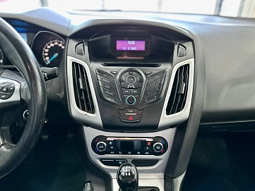 Ford Focus, 2011г, передний привод, механика