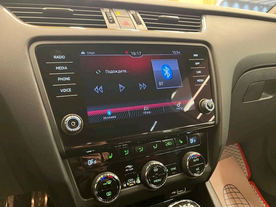 Skoda Octavia RS, 2018г., передний привод, робот