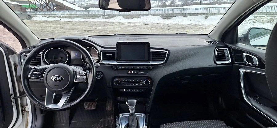 Kia Ceed, 2019г., передний привод, автомат