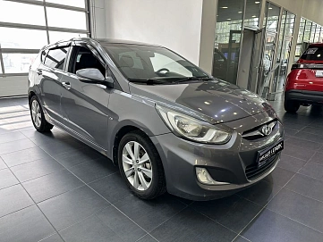 Hyundai Solaris, 2012г, передний привод, автомат