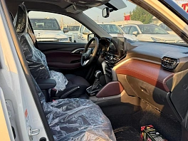 Toyota Urban Cruiser, 2025г, передний привод, автомат