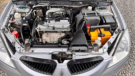 Mitsubishi Lancer, 2005г, передний привод, механика