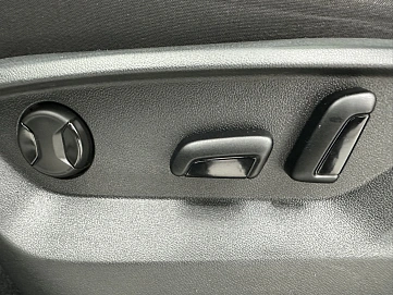 Volkswagen Tayron, 2022г, передний привод, робот