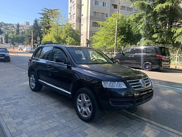 Volkswagen Touareg, 2004г, полный привод, механика