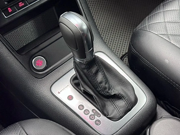 Volkswagen Tiguan, 2013г., полный привод, автомат