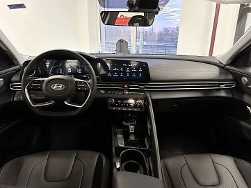 Hyundai Elantra, 2024г, передний привод, вариатор