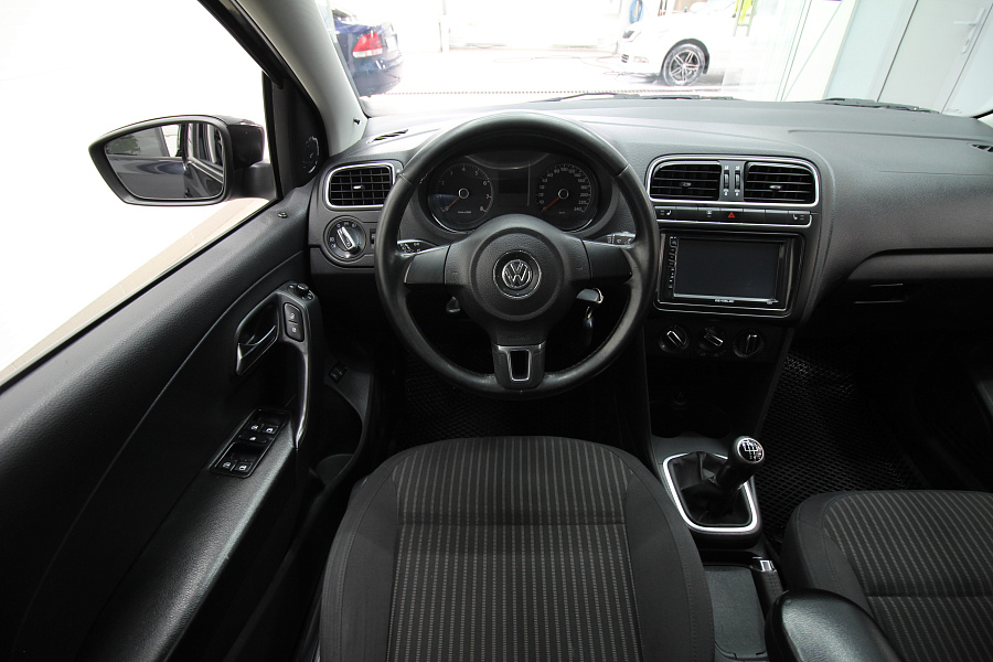 Volkswagen Polo, 2011г., передний привод, механика