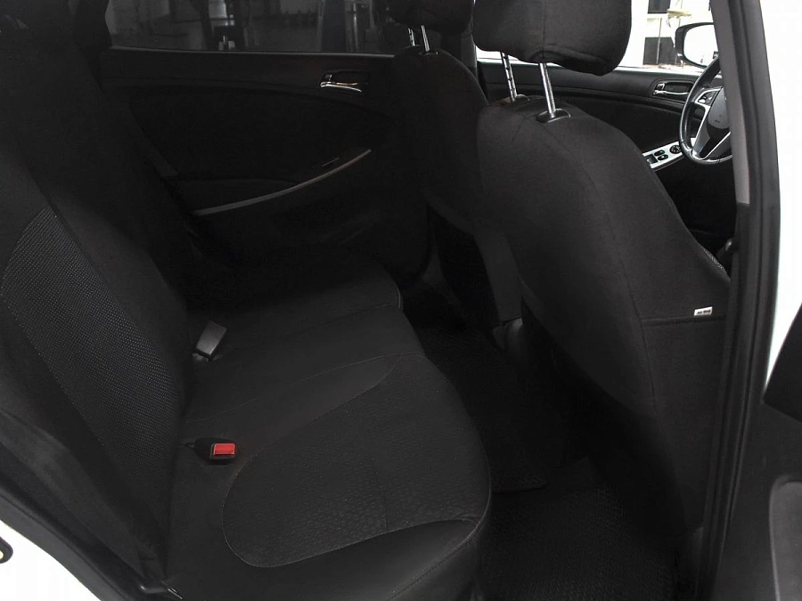 Hyundai Solaris, 2011г., передний привод, механика