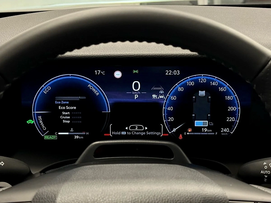 Toyota Camry, 2025г., передний привод, вариатор