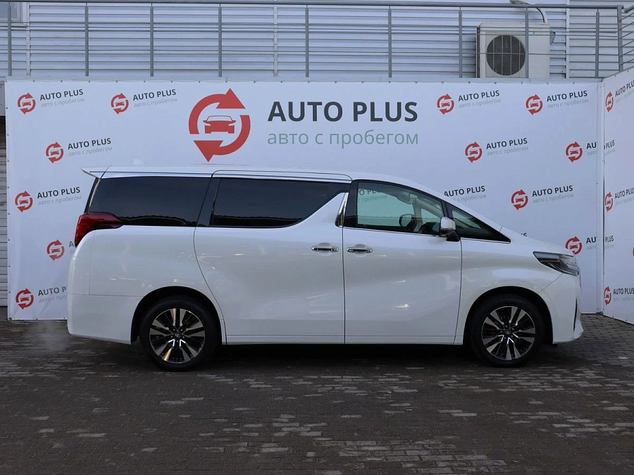 Toyota Alphard, 2019г., полный привод, вариатор