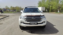 Toyota Land Cruiser, 2015г., полный привод, автомат