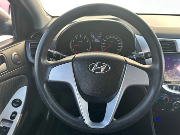 Hyundai Solaris, 2011г, передний привод, механика