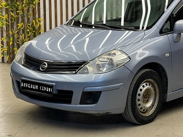 Nissan Tiida, 2011г, передний привод, механика