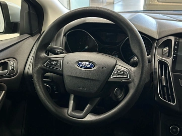 Ford Focus, 2016г, передний привод, робот