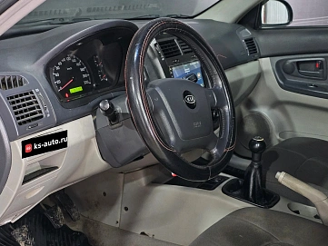 Kia Cerato, 2006г, передний привод, механика