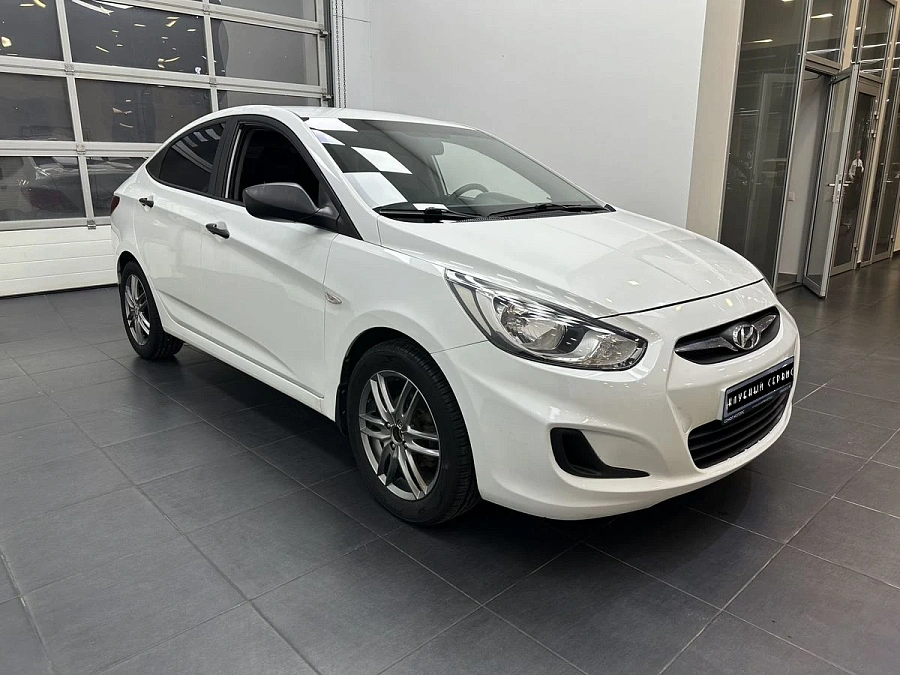 Hyundai Solaris, 2014г., передний привод, автомат