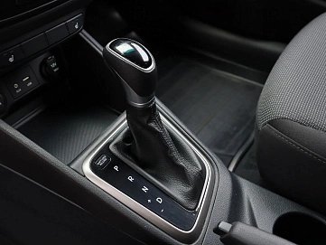 Hyundai Solaris, 2018г, передний привод, автомат