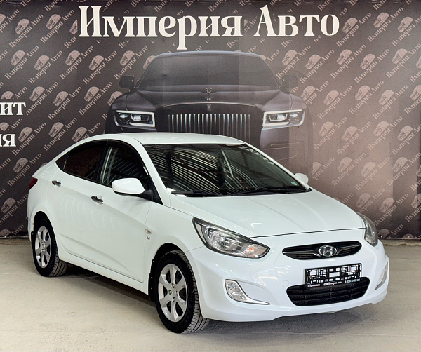 Hyundai Solaris, 2013г., передний привод, автомат