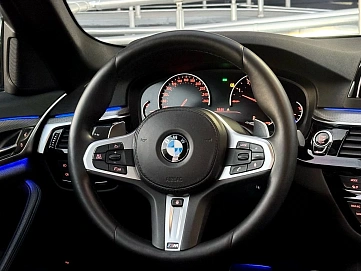 BMW , 2018г., задний привод, автомат