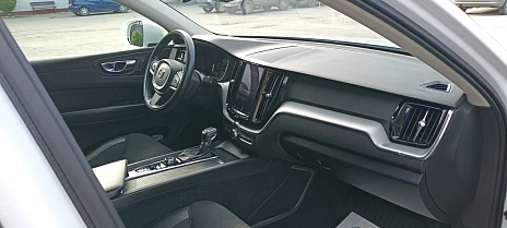 Volvo XC60, 2020г, полный привод, автомат