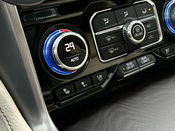 GMC Yukon, 2022г, полный привод, автомат