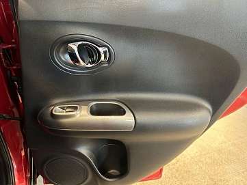 Nissan Juke, 2013г, передний привод, автомат