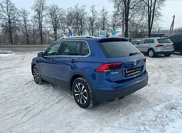 Volkswagen Tiguan, 2019г, передний привод, робот