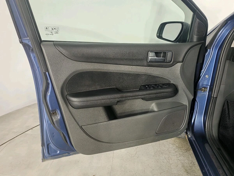 Ford Focus, 2006г., передний привод, механика