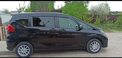 Honda Freed, 2017г, полный привод, вариатор