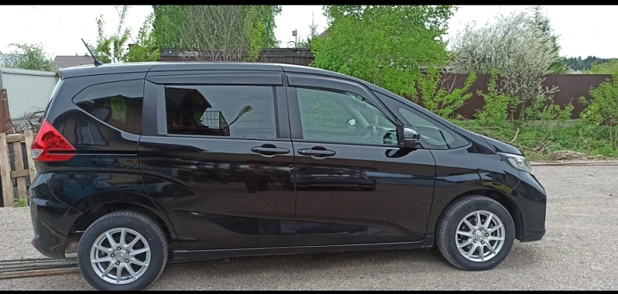 Honda Freed, 2017г., полный привод, вариатор