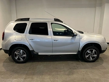 Renault Duster, 2016г, передний привод, автомат