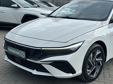 Hyundai Elantra, 2023г, передний привод, автомат