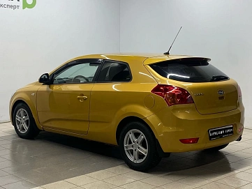 Kia Ceed, 2008г, передний привод, автомат