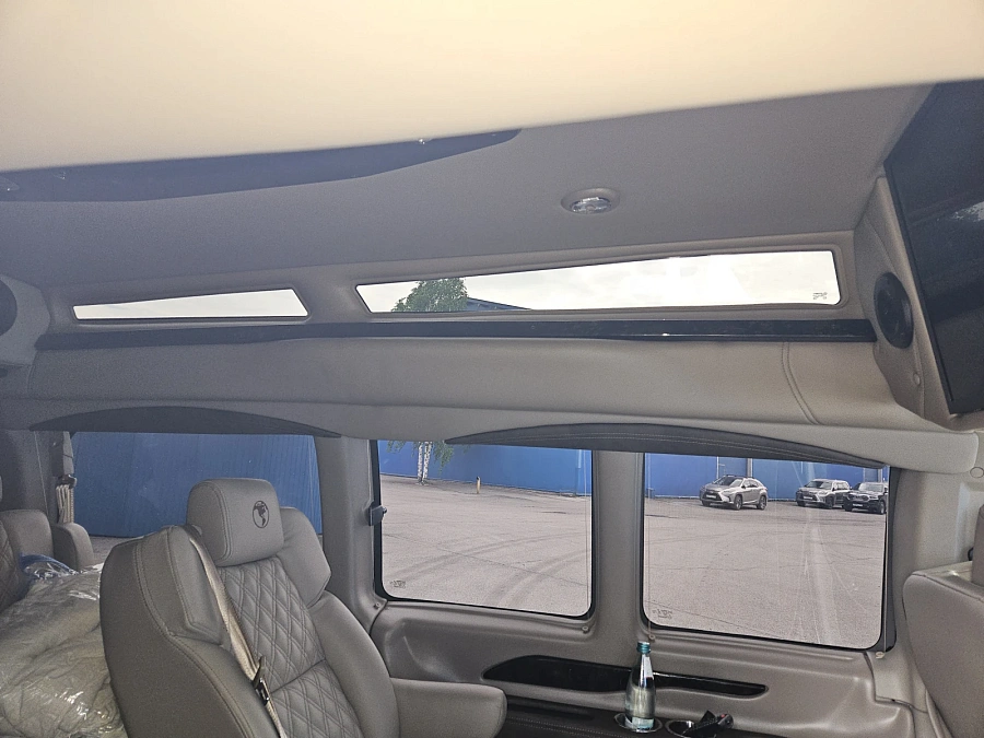 GMC Savana, 2023г., полный привод, автомат