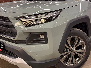 Toyota RAV4, 2025г, полный привод, вариатор