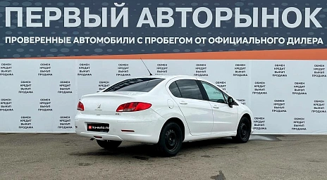 Peugeot 408, 2013г., передний привод, механика
