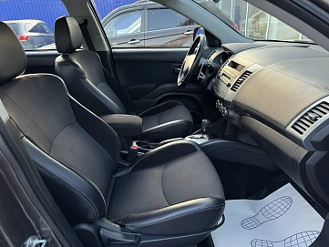 Peugeot 4007, 2011г, полный привод, вариатор