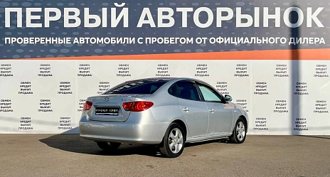 Hyundai Elantra, 2008г, передний привод, механика