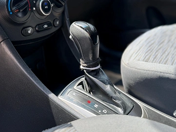 Hyundai Solaris, 2016г., передний привод, автомат