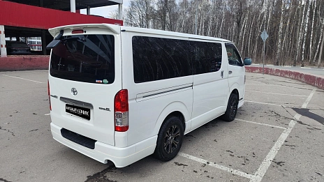 Toyota HiAce, 2015г, полный привод, автомат