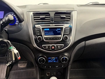 Hyundai Solaris, 2014г, передний привод, автомат